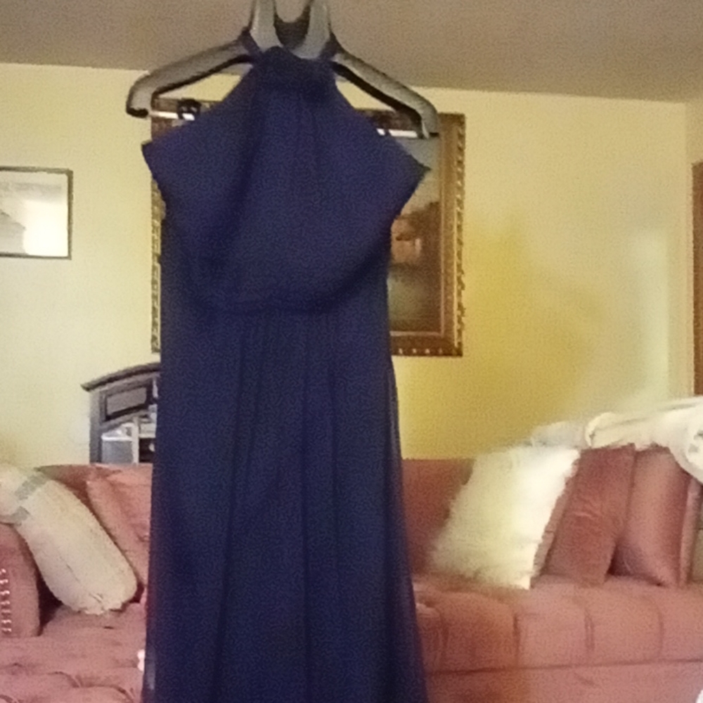 👰👗 DONATING SOON Amsale Navy Silk Gown